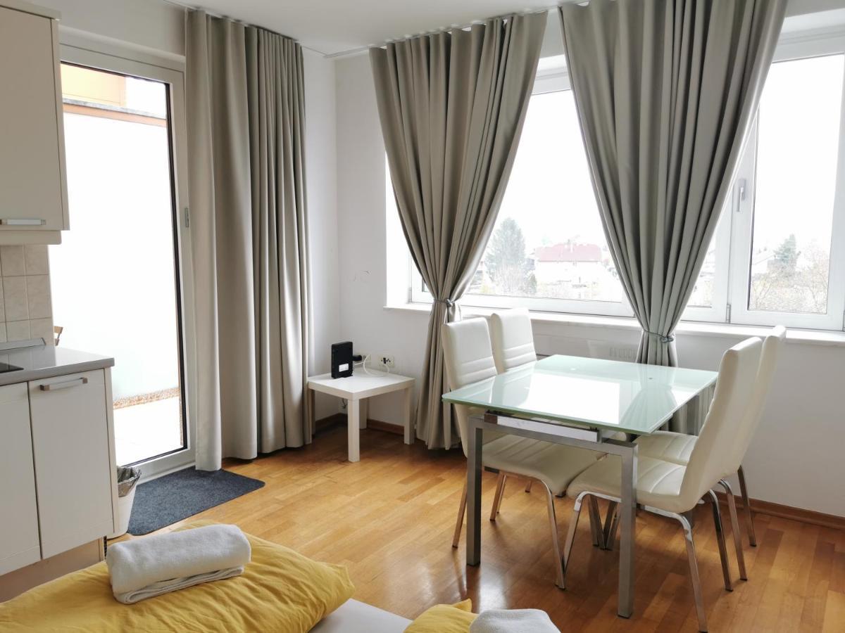 Trnovo Apartment With Free Parking ليوبليانا المظهر الخارجي الصورة